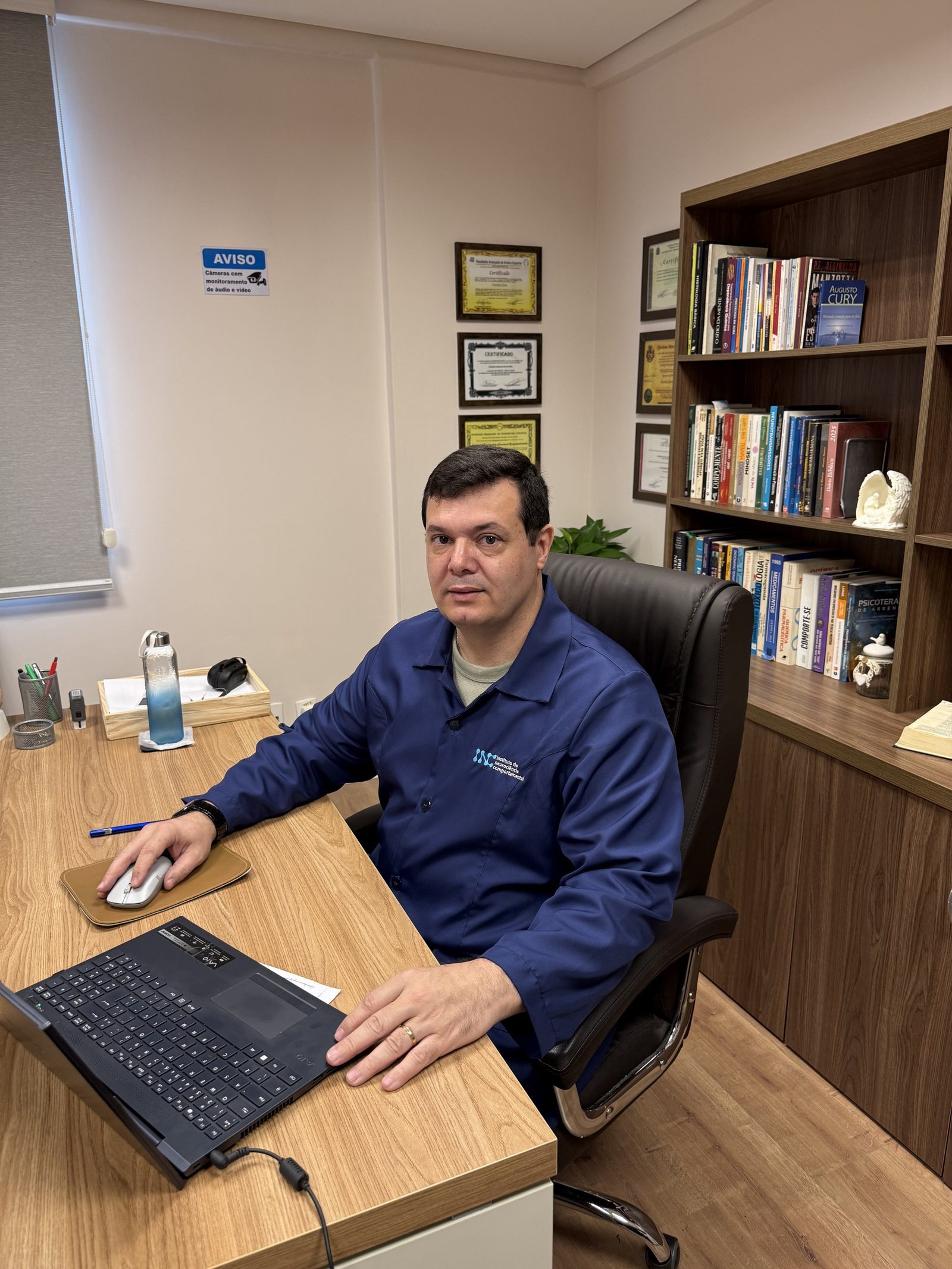 Dr. Rodrigo Oliveira